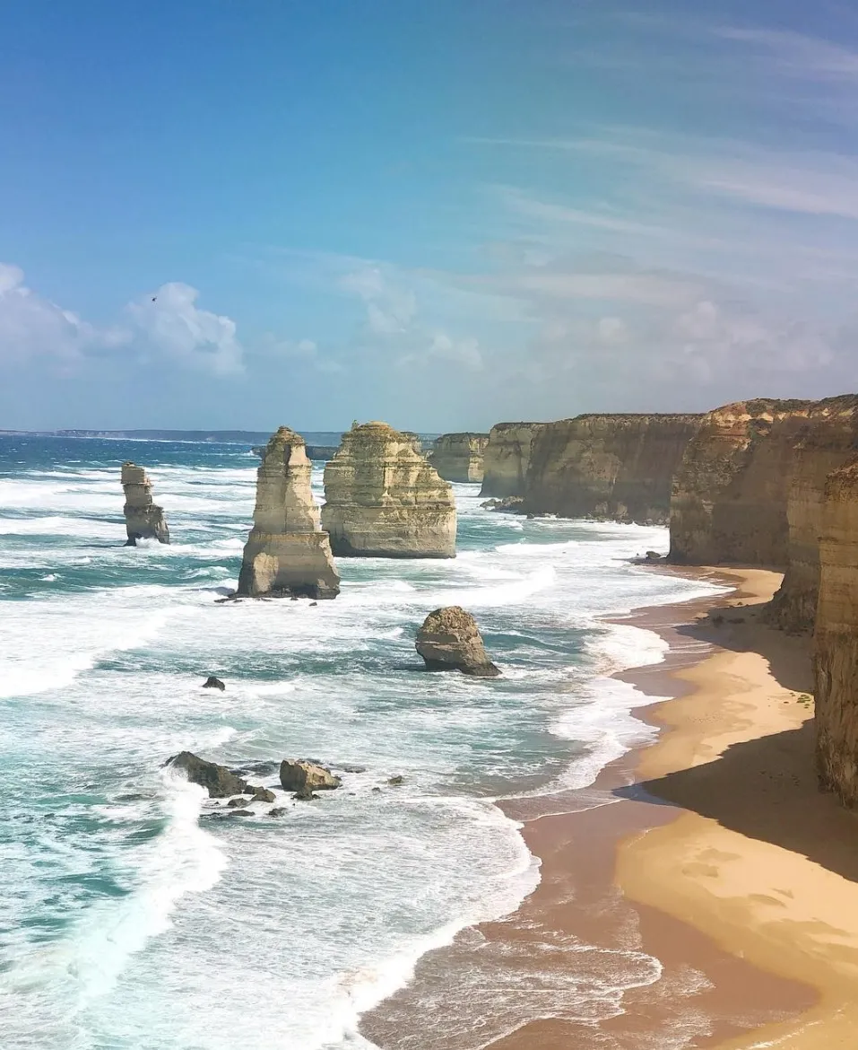 What are the interesting facts about the 12 apostles in Australia